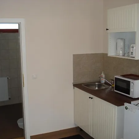 Gasthuis Promenade Panzio 3*