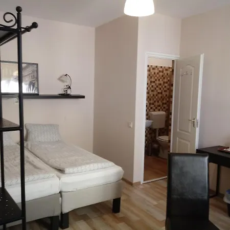 Promenade Panzio 3* Miszkolc