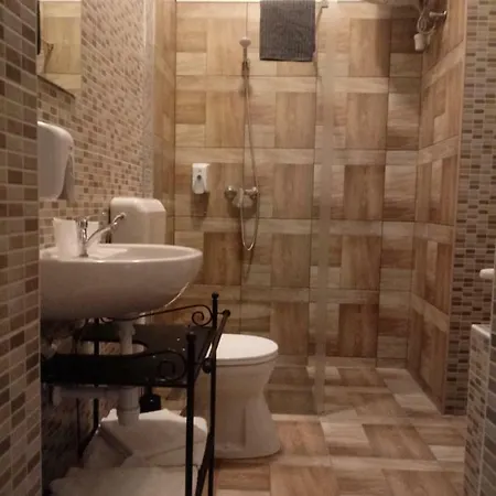 Promenade Panzio 3*